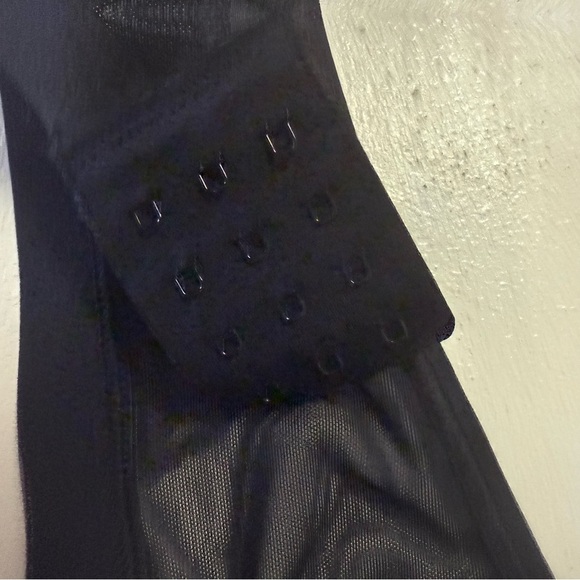 Soma Unbelievable Minimizer Bra Lot of 2 Size 40C Black & Nude Underwire Unlined - Picture 6 of 9